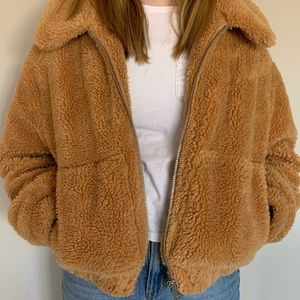 urban outfitters teddy jacket (NEVER WORN)